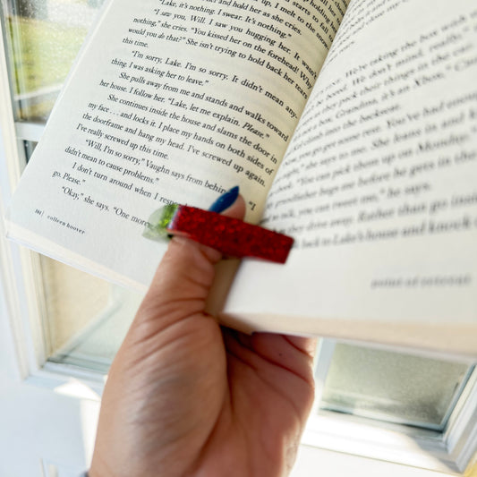 Thumb Page Holder